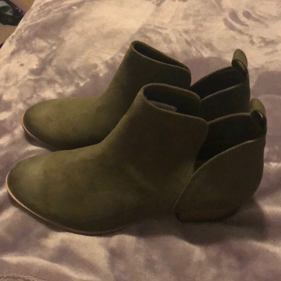Forest green Booties - Picture 2 of 3